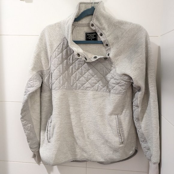 Abercrombie and Fitch fleece snap button sweater - Picture 4 of 4